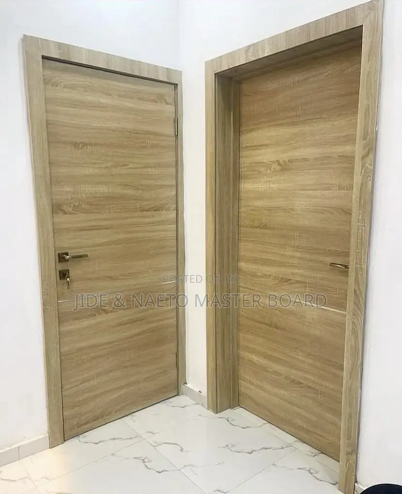 Flush / Wooden Doors
