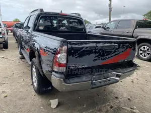 Toyota Tacoma 2015 Black