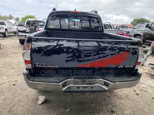 Toyota Tacoma 2015 Black