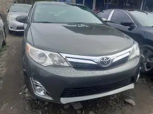 Toyota Camry LE 4dr Sedan (2.5L 4cyl 6A) 2013 Gray