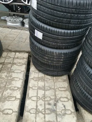 Mecheline Tyres 285/45/21