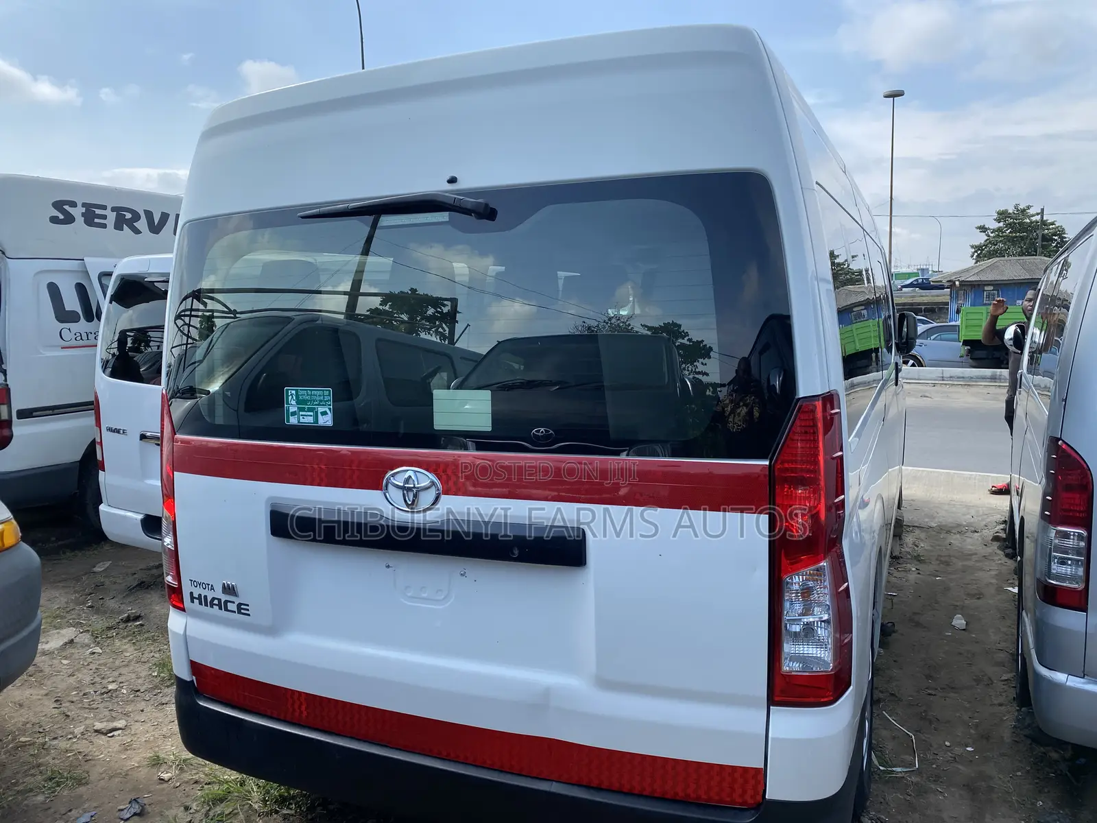 Toyota HiAce 2021 White