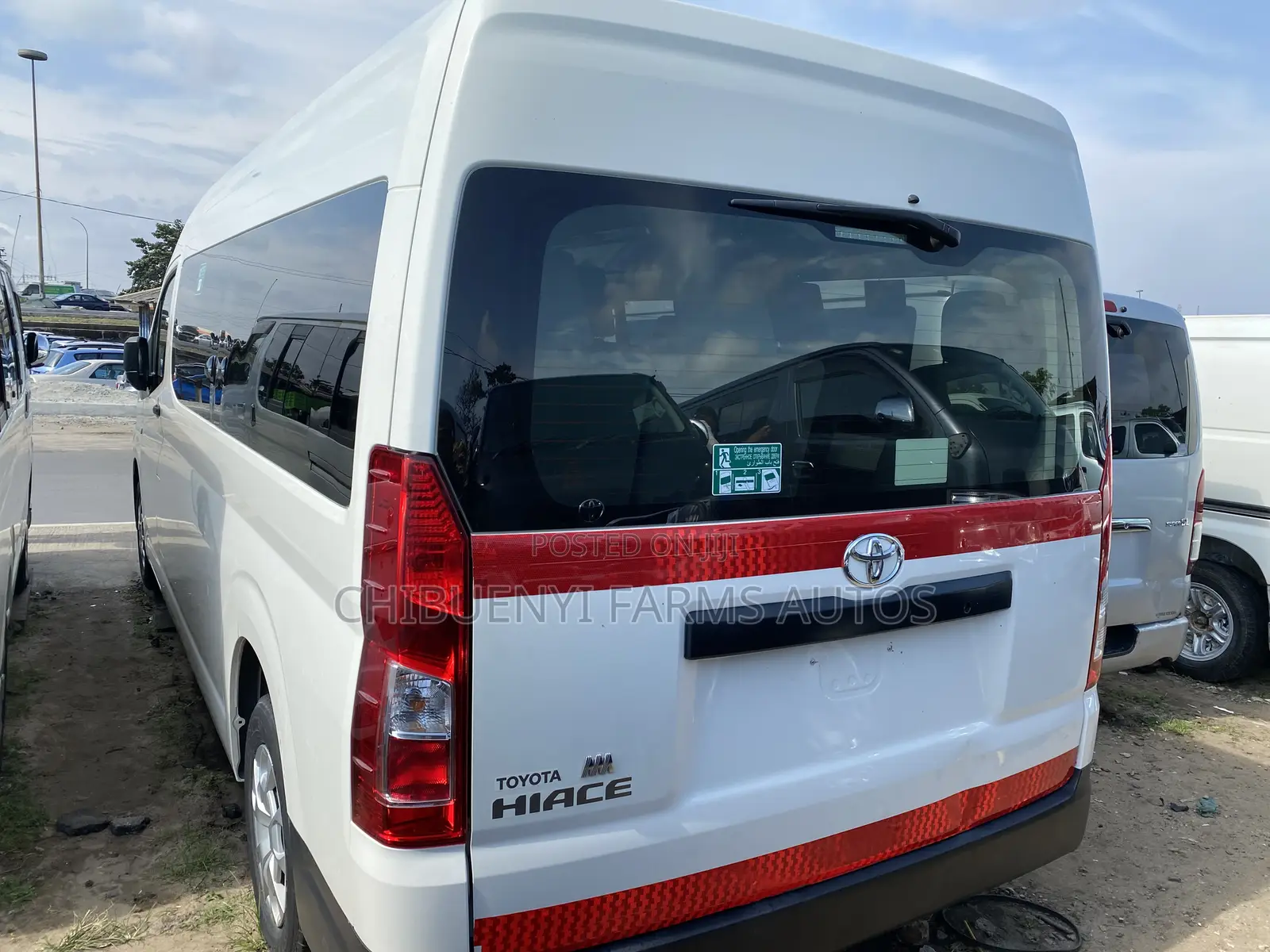 Toyota HiAce 2021 White