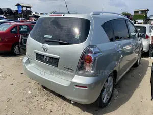 Toyota Corolla Verso 2008 Gray