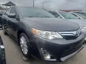 Toyota Camry 2014 Gray