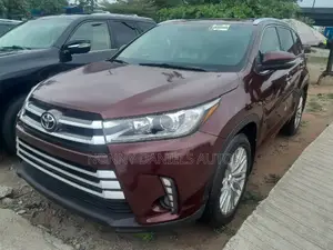 Toyota Highlander 2017 Burgundy