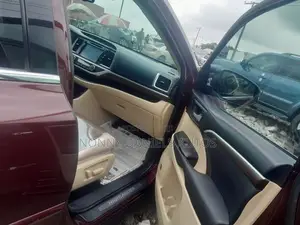 Toyota Highlander 2017 Burgundy