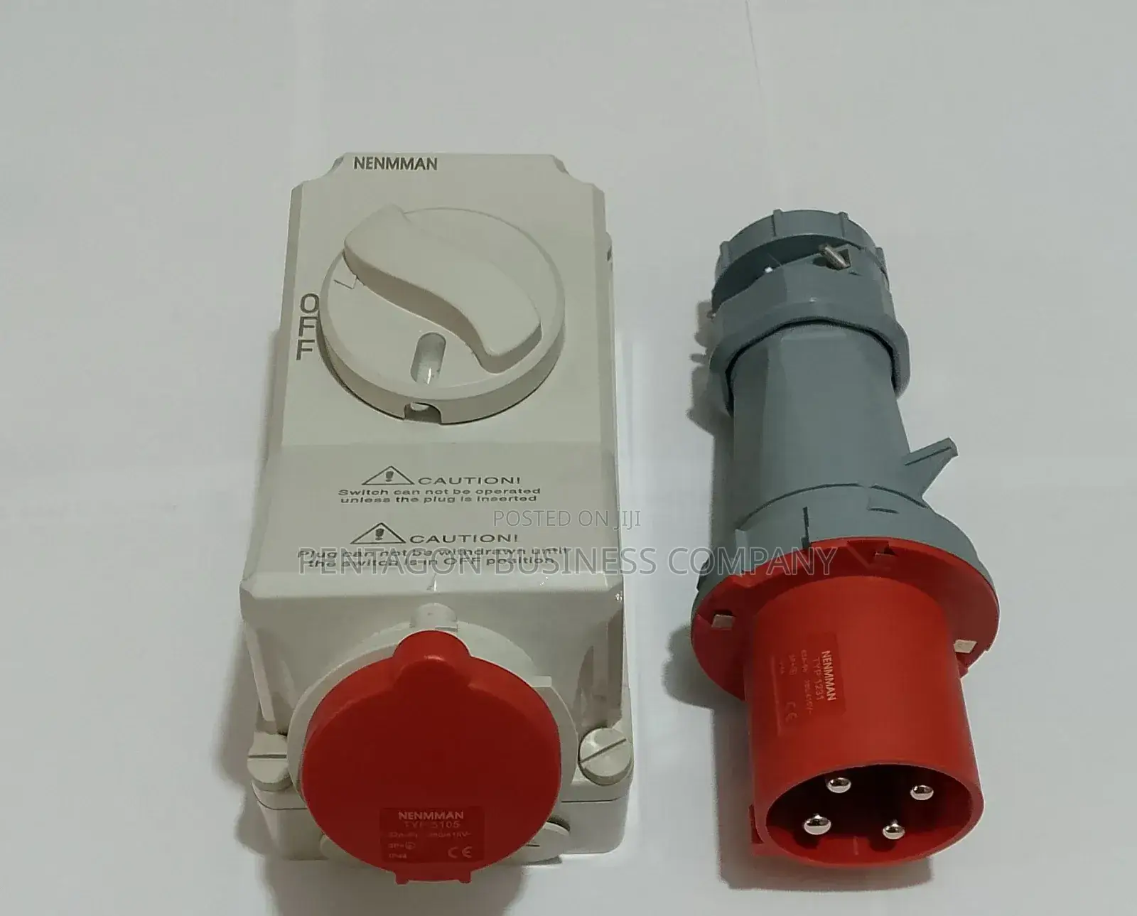 32A 4pin Industrial Plug Socket With Switch