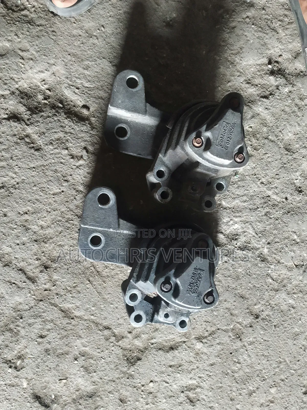 Engine Seat for Ford