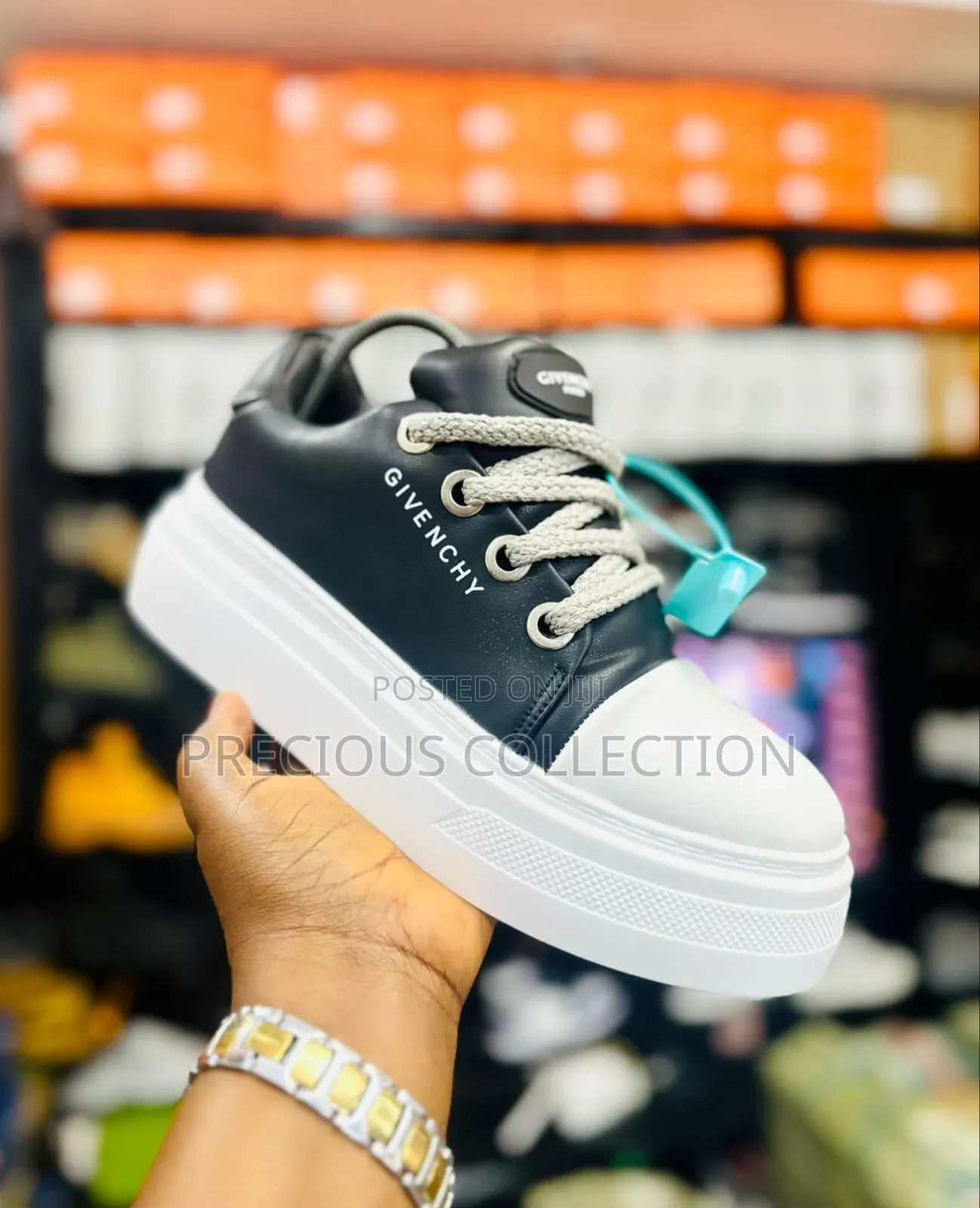 Unisex Givenchy Leather Sneakers