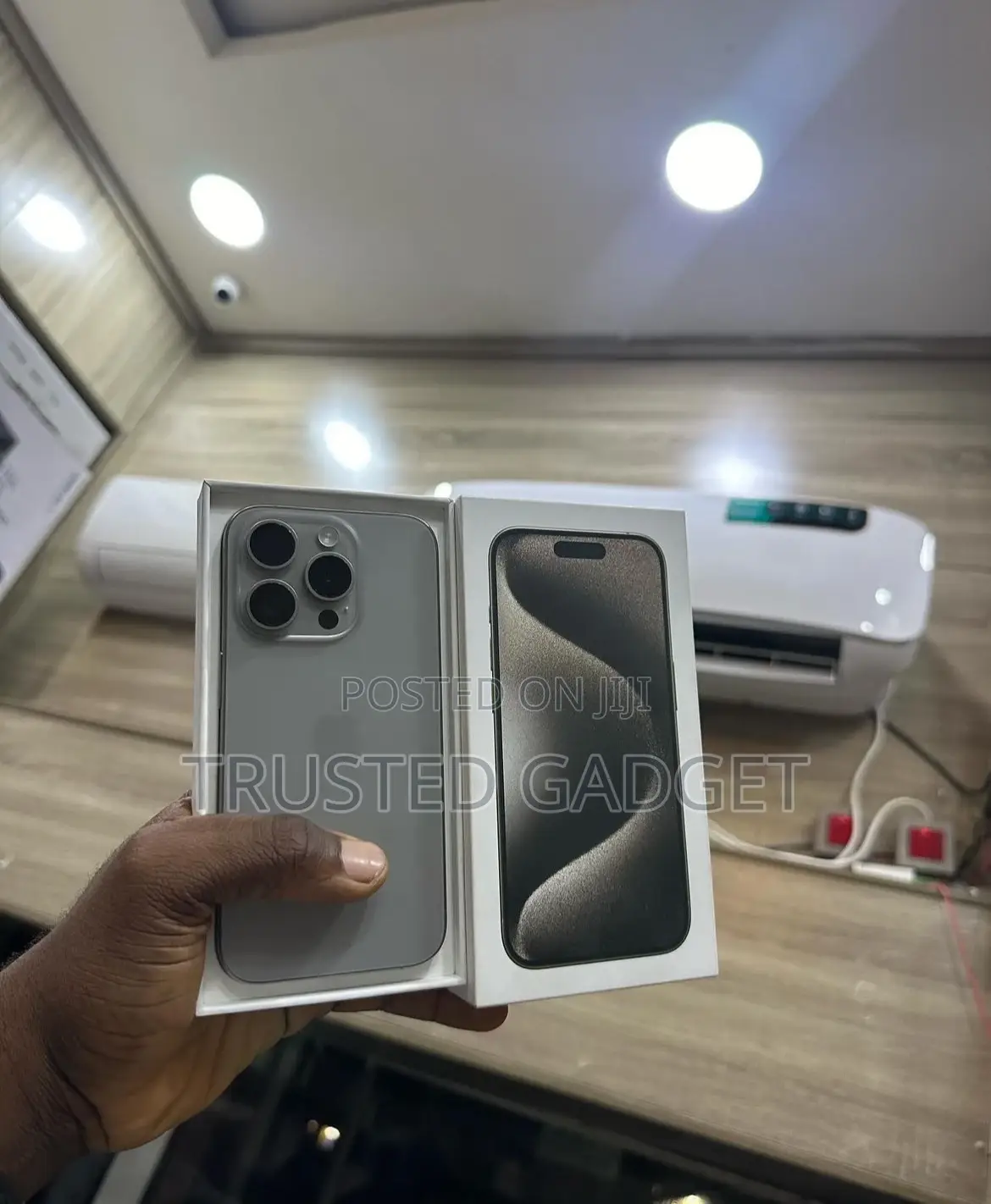New Apple iPhone 15 Pro Max 256 GB Gray
