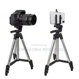 Compact and Lightweight Mini Tripod for Smartphone Use
