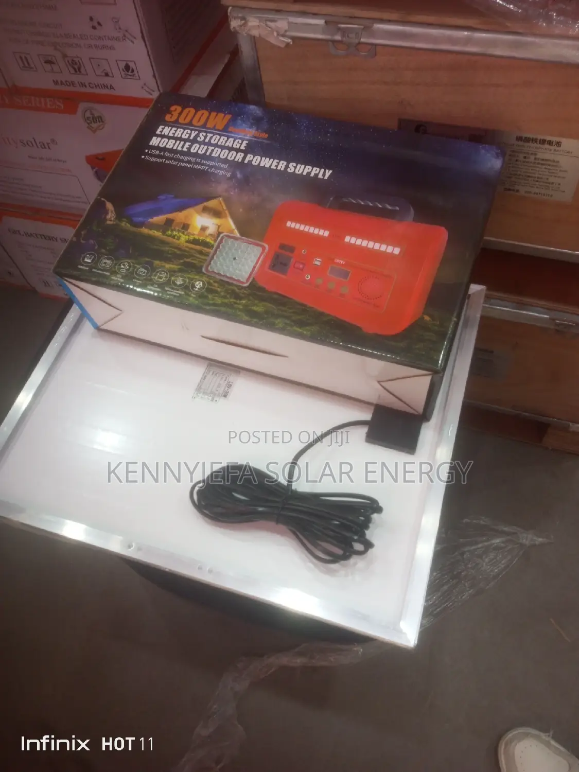 300watt 25amps Solar Generator With It 60w Panel and Bulb.