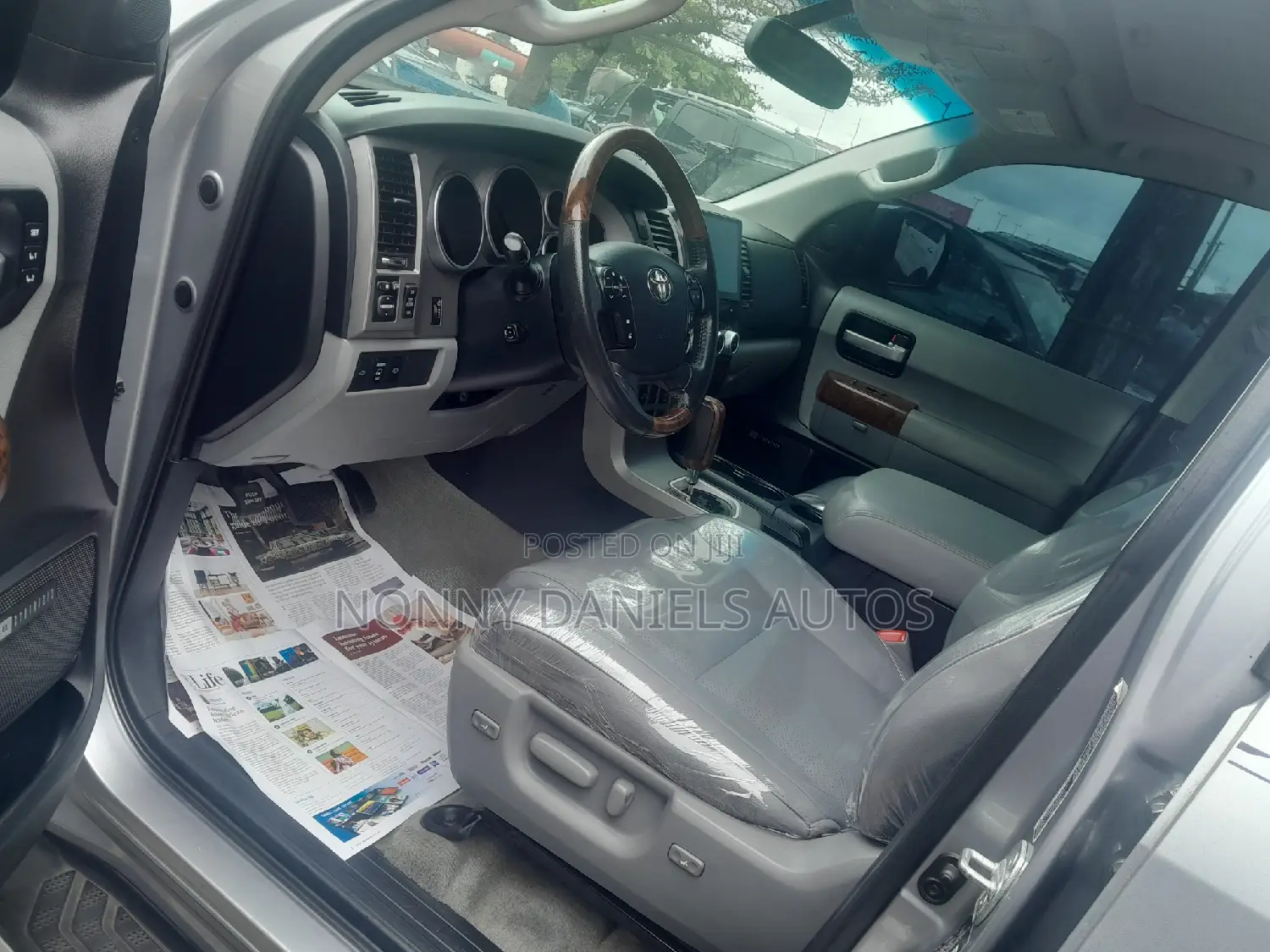 Toyota Sequoia 2015 Silver
