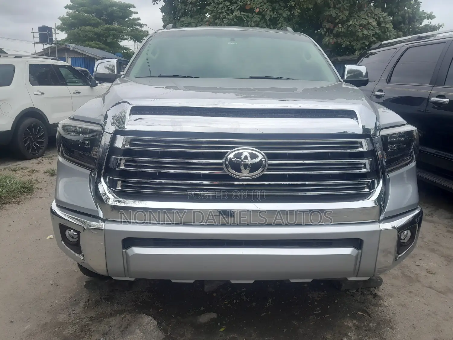 Toyota Sequoia 2015 Silver