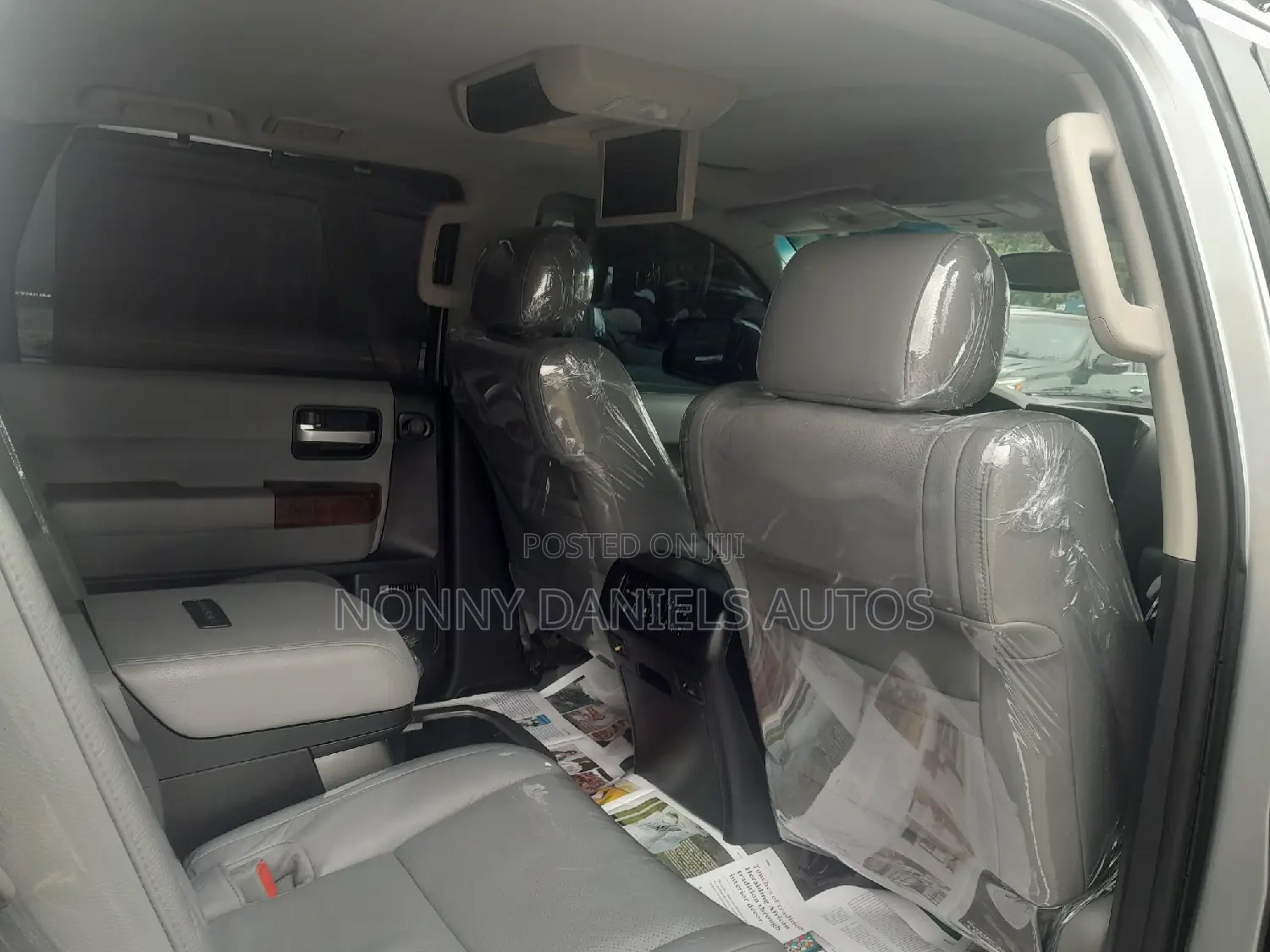 Toyota Sequoia 2015 Silver