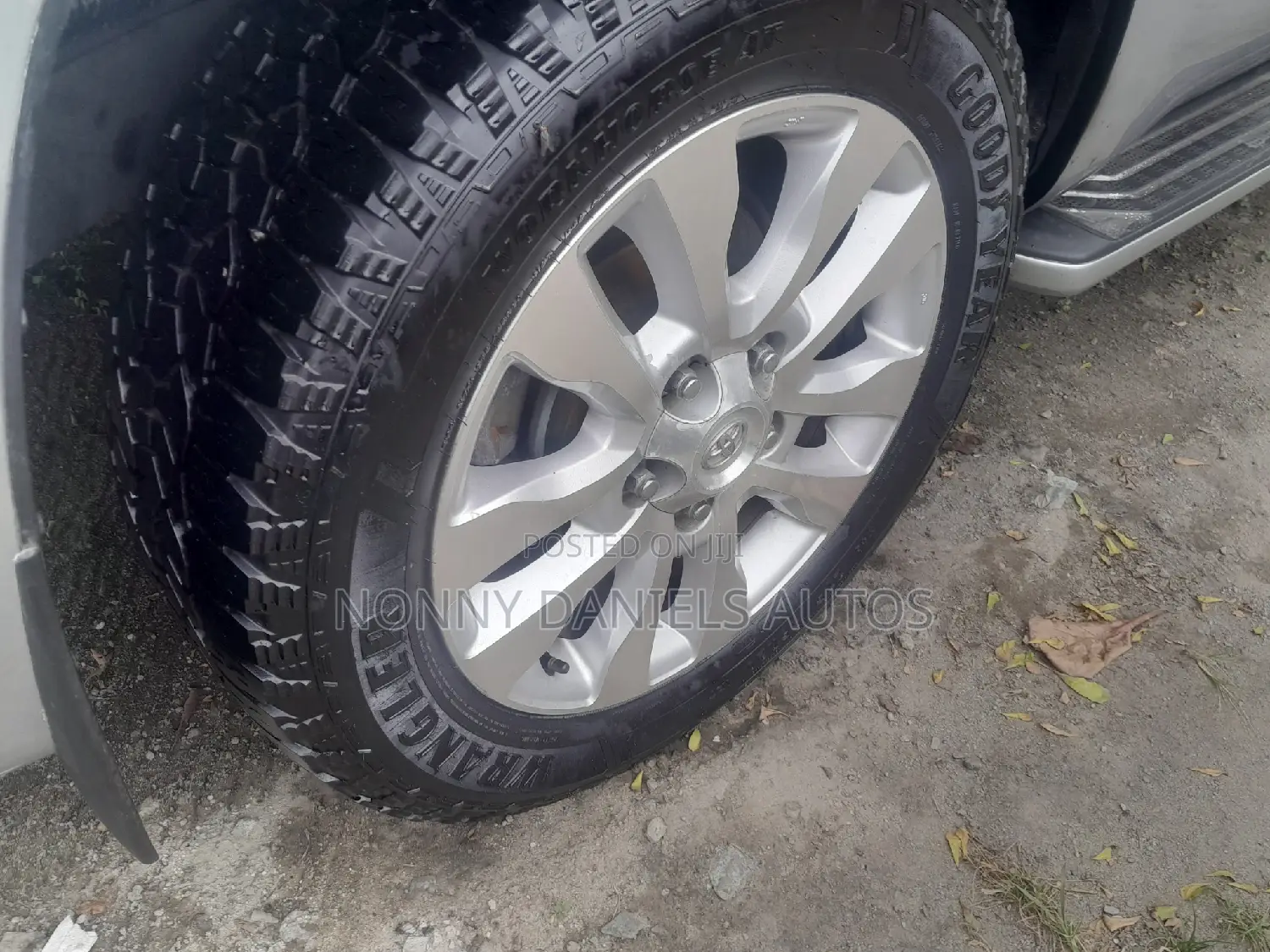 Toyota Sequoia 2015 Silver