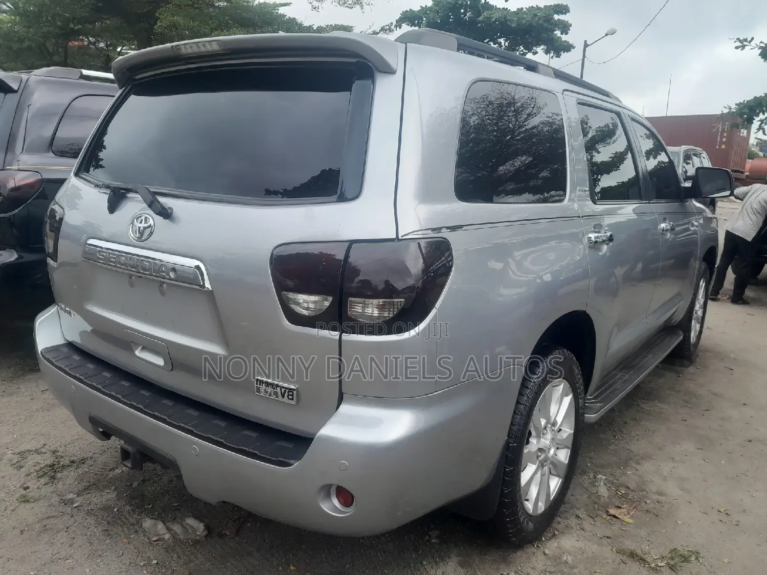 Toyota Sequoia 2015 Silver