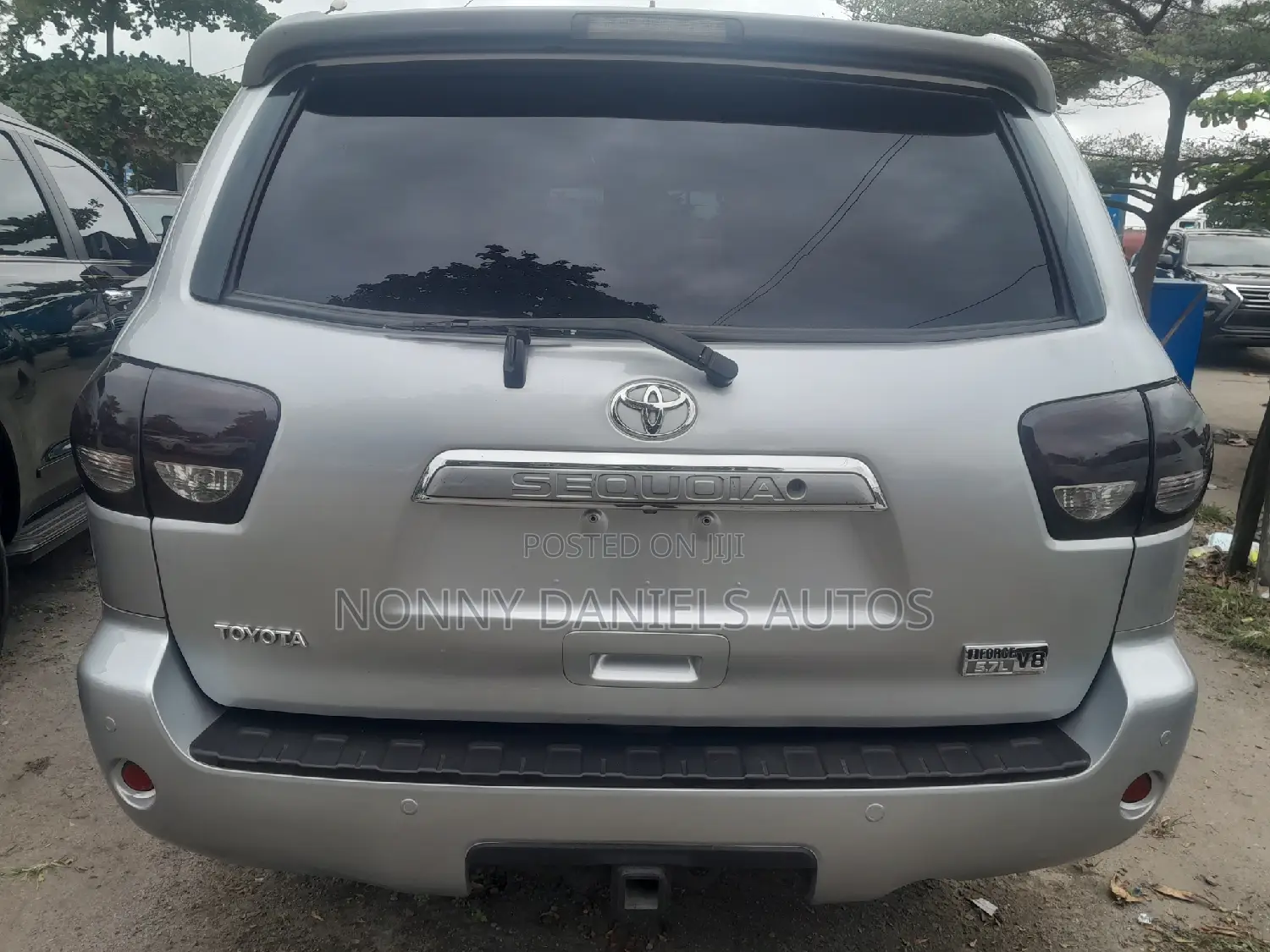 Toyota Sequoia 2015 Silver