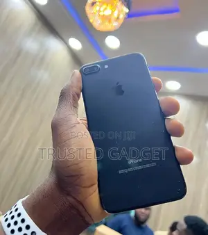 Apple iPhone 7 Plus 32 GB Black