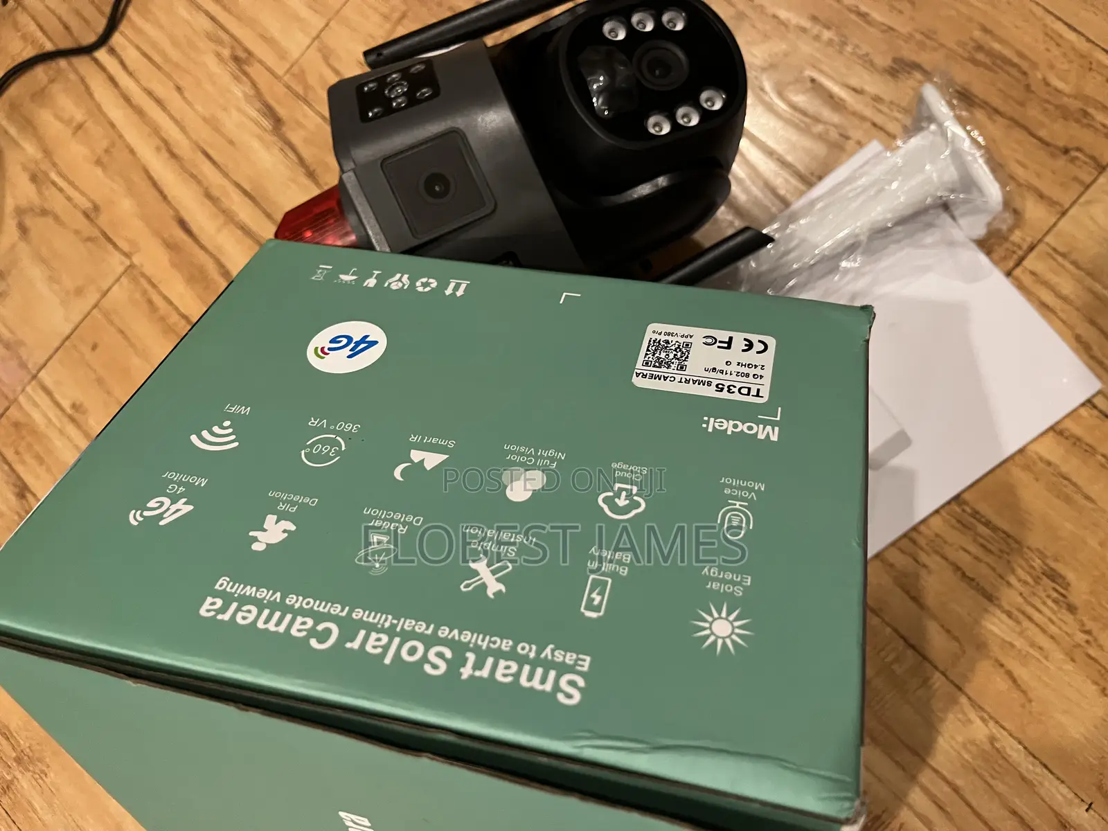 Smart Solar Threes Screen Camera 4G Outdoor/Indoor Solar