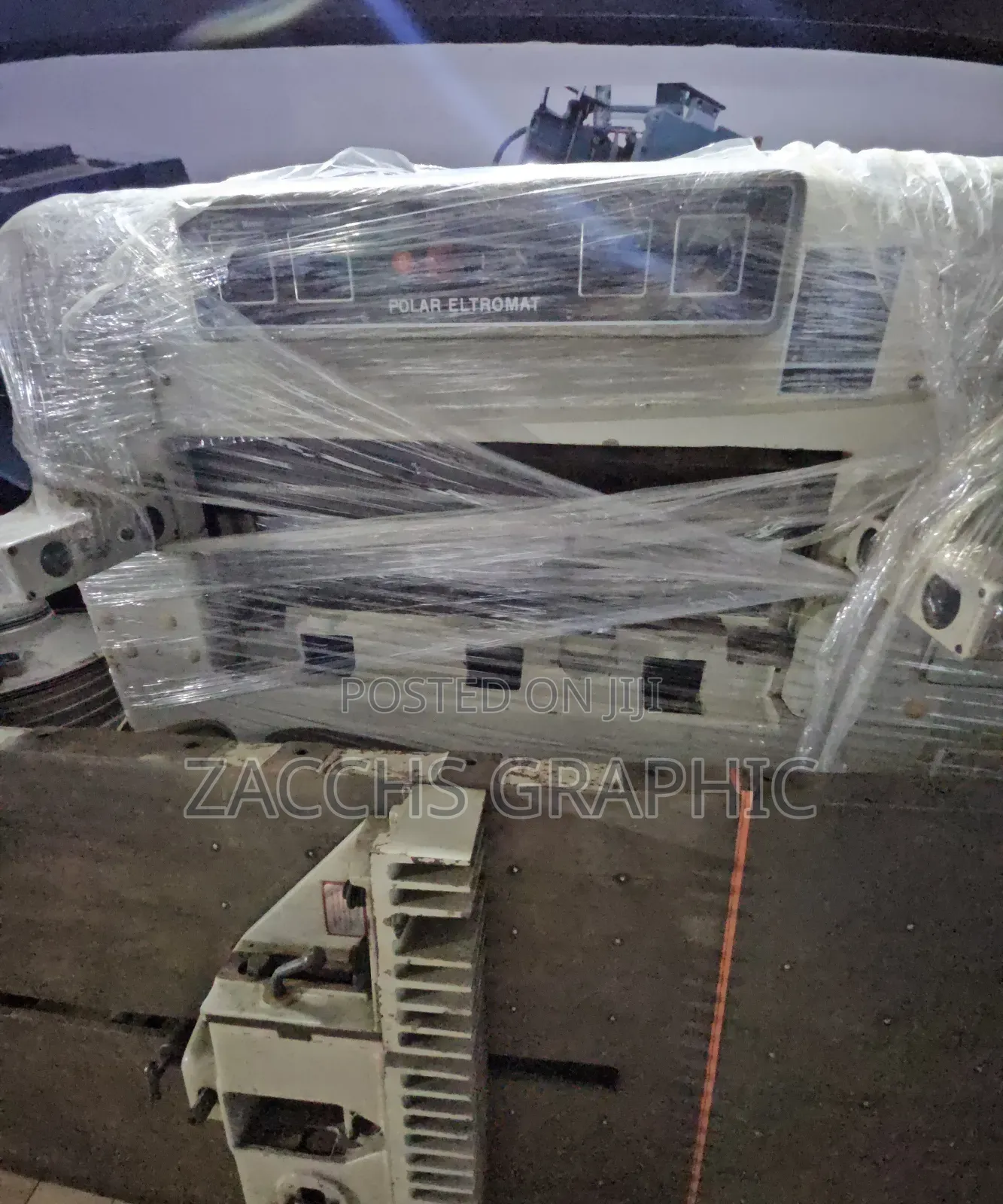 Polar Mohr 82, Paper Cutting Machine