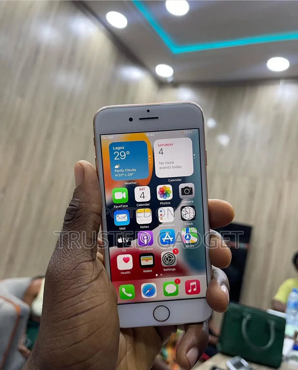 Apple iPhone 8 64 GB Gold