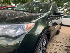 Toyota RAV4 2014 Green