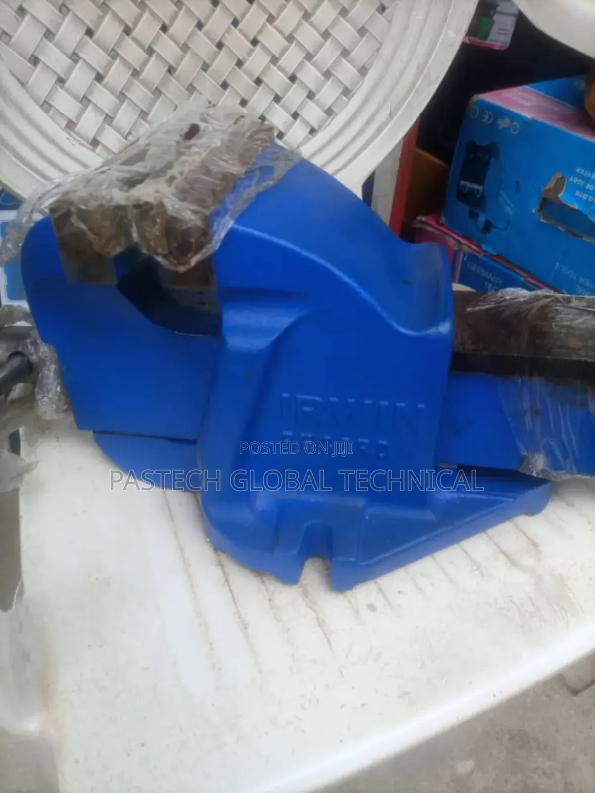 6" Arwin Vice