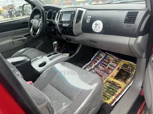 Toyota Tacoma 2013 Red