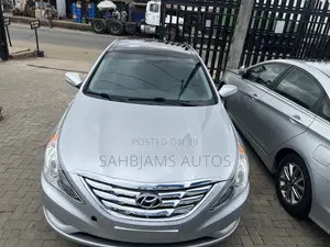 Hyundai Sonata Limited 2.0T Sedan (2.0L 4cyl 6A) 2012 Silver