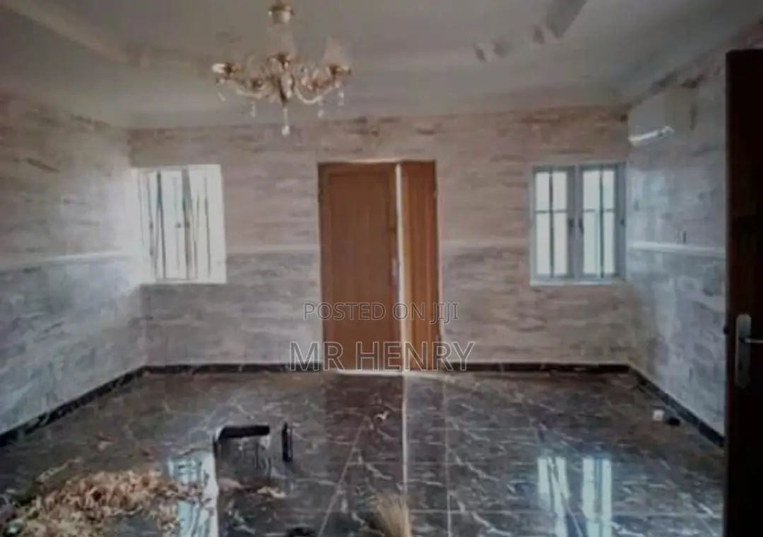 Professional Tiler