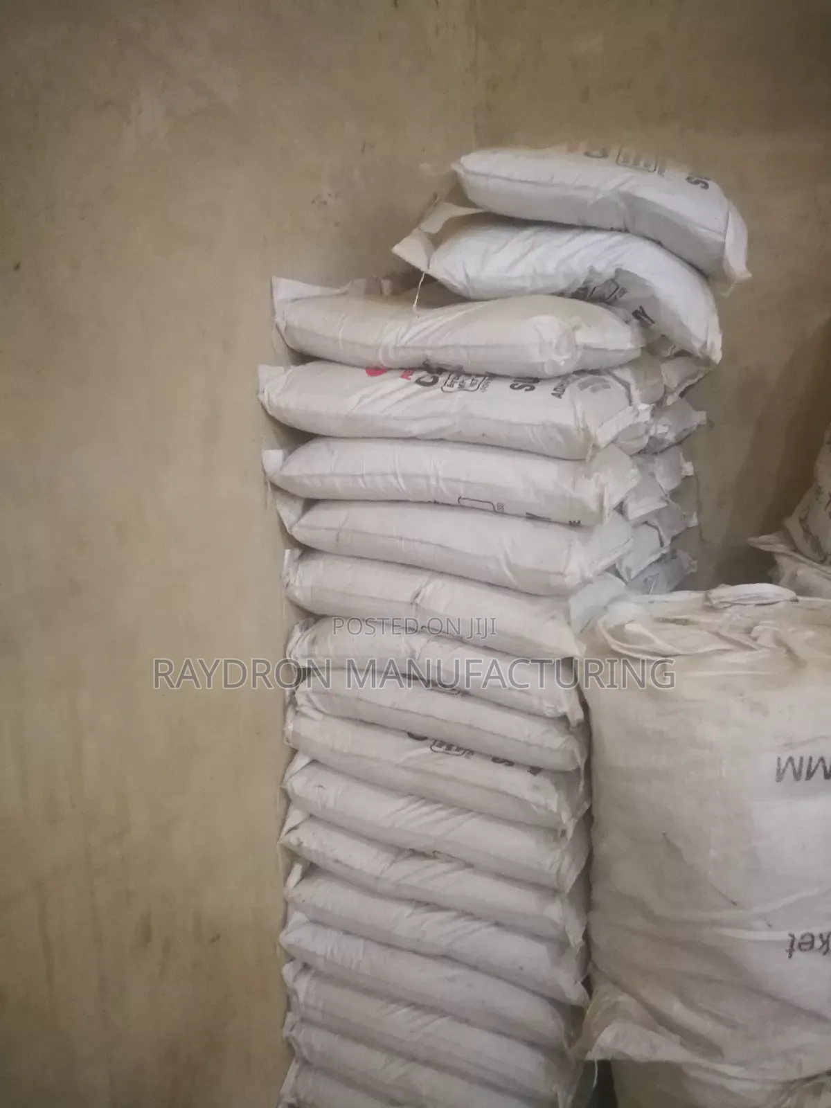 Castable Refractory Cement