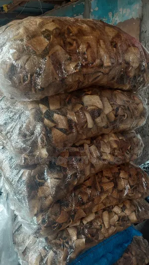 Dry White Ponmo #100 Cut