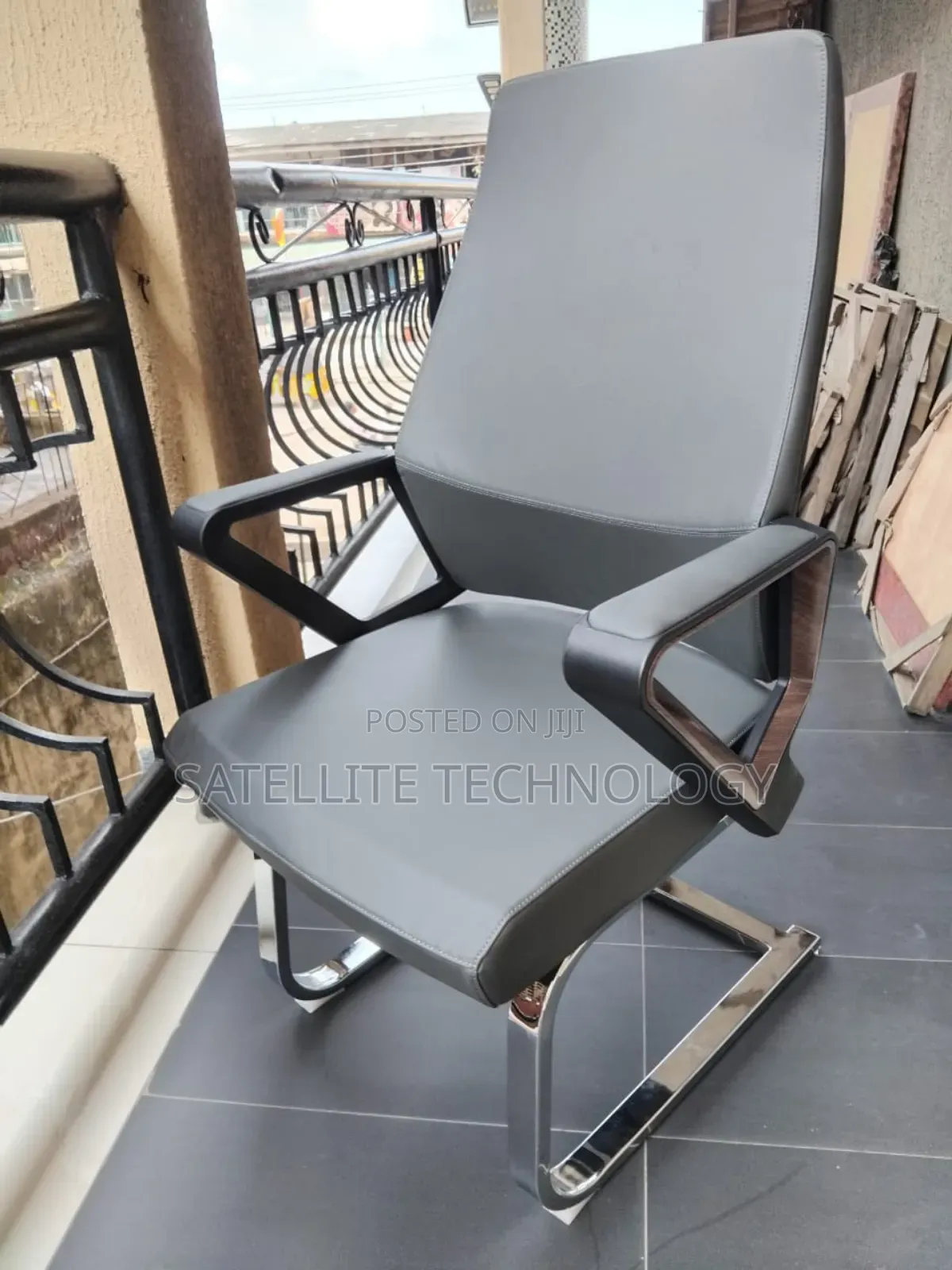 Executive Chair