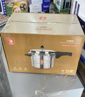 High Grade Luna Pressure Cooker With Gasket and Safety Valve