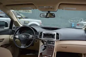 Toyota Venza 2011 White