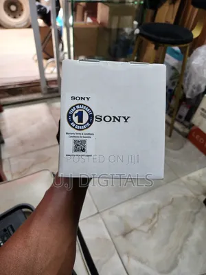 Sony Zve10 Mark Ii Digital Camera With 15-45mm Lens