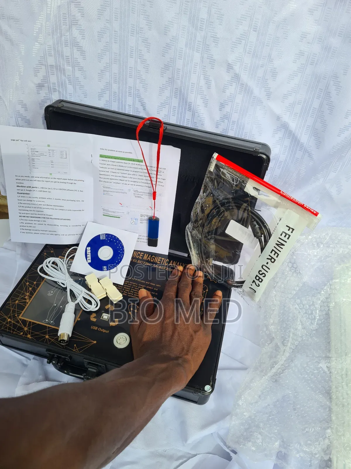 Quantum Resonance Magnetic Analyzer With Massage Function