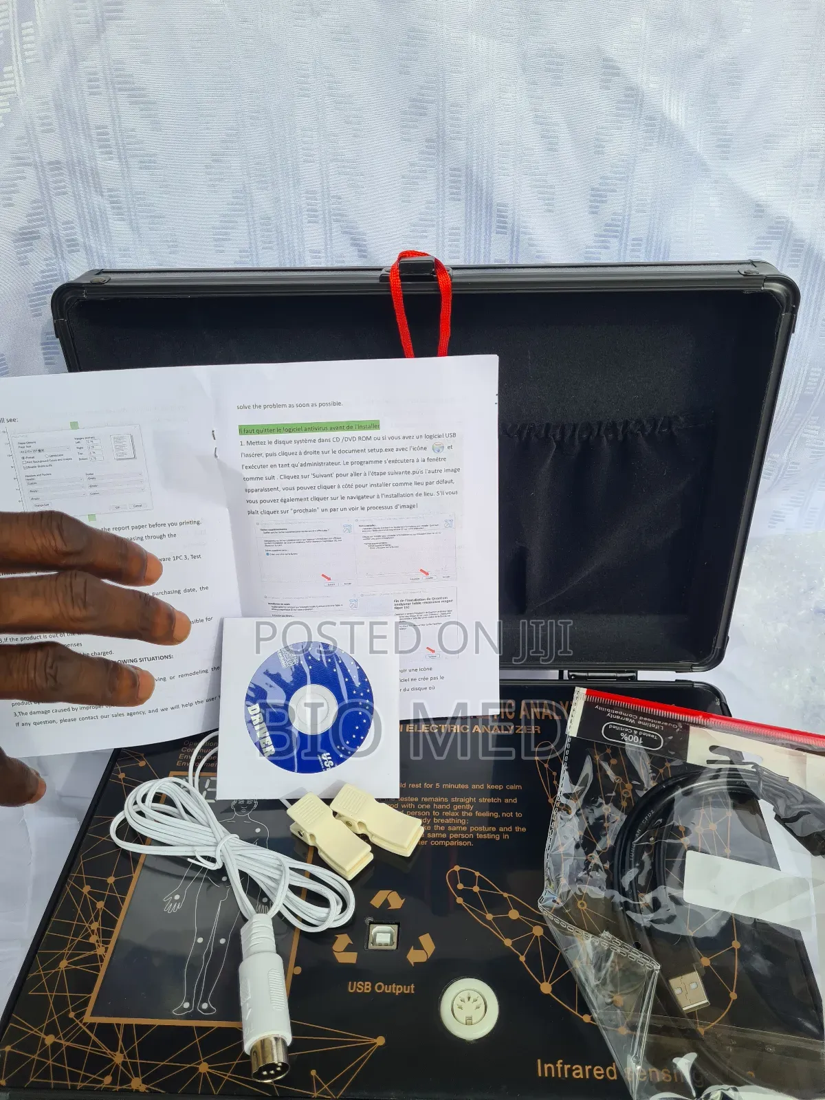 Quantum Resonance Magnetic Analyzer With Massage Function