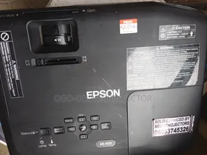 Bright and Very Sharp Projector
