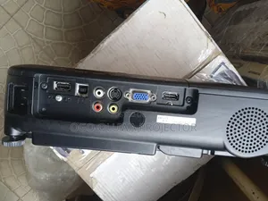 Bright and Very Sharp Projector
