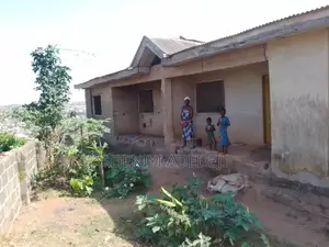 4bdrm House in 15 Oluwajubelo, Ado-Odo/Ota for sale