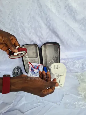 Portable Quantum Resonance Magnetic Analyzer With Hand Bands