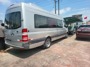 Photo - Mercedes-Benz Sprinter 2019 Grey