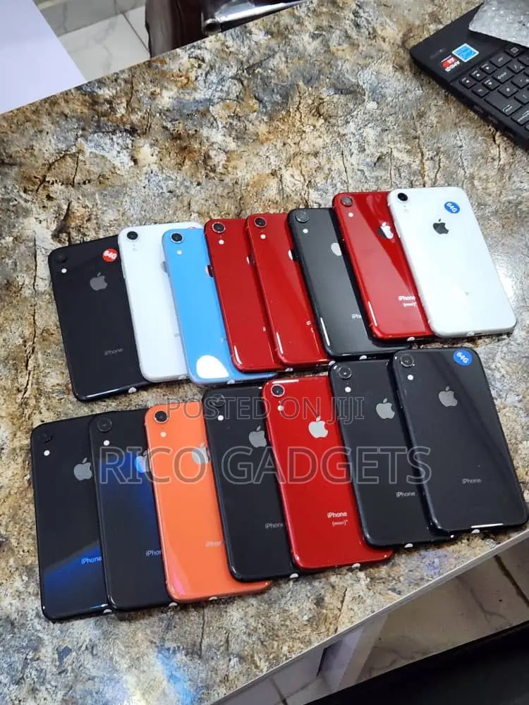 Apple iPhone XR 64 GB Black