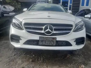 Mercedes-Benz C300 2016 White
