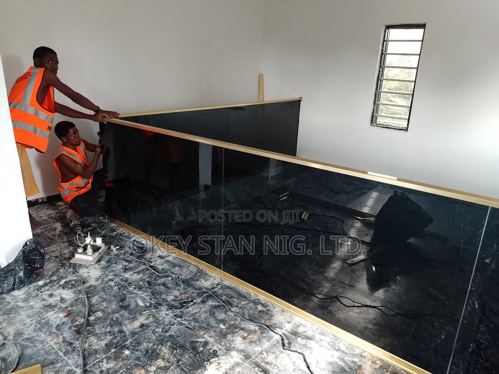 Tinted Frameless Glass Hand Rail