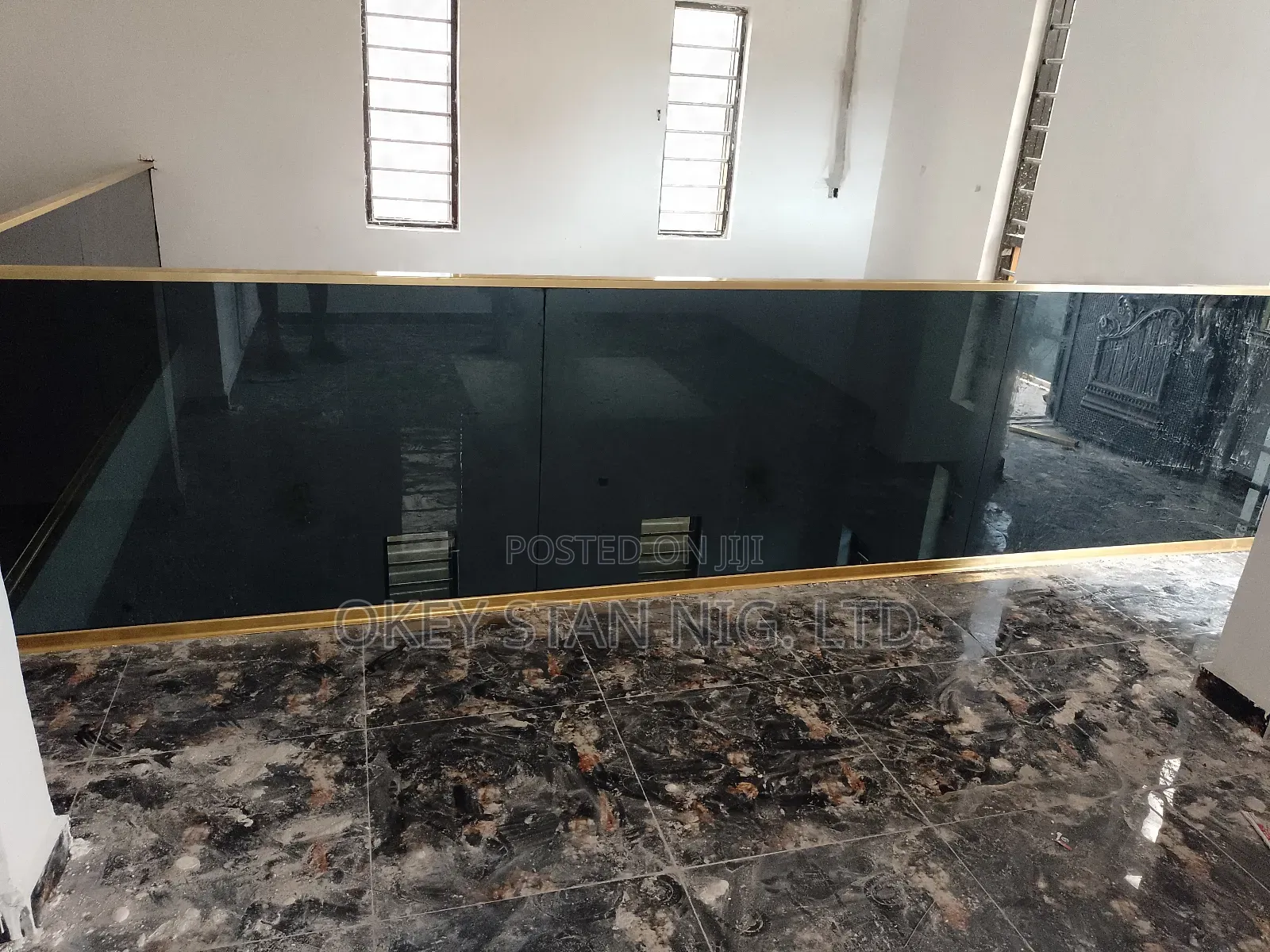 Tinted Frameless Glass Hand Rail