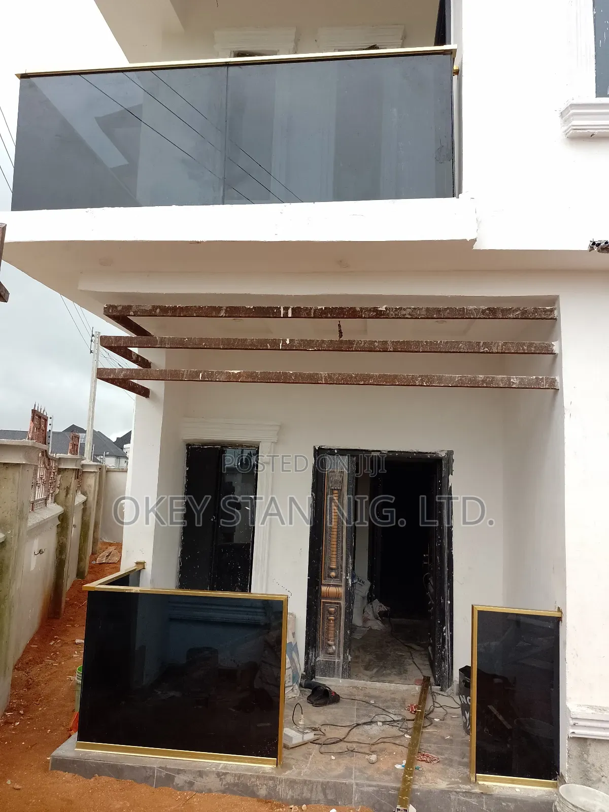 Tinted Frameless Glass Hand Rail